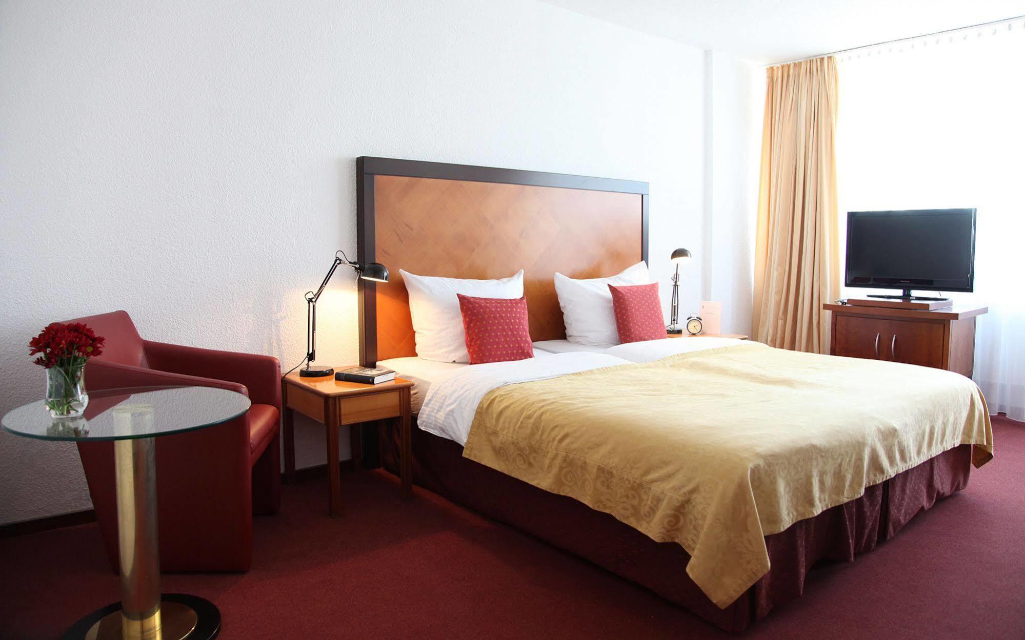 Cityhotel Amadeus Мюнстер Экстерьер фото