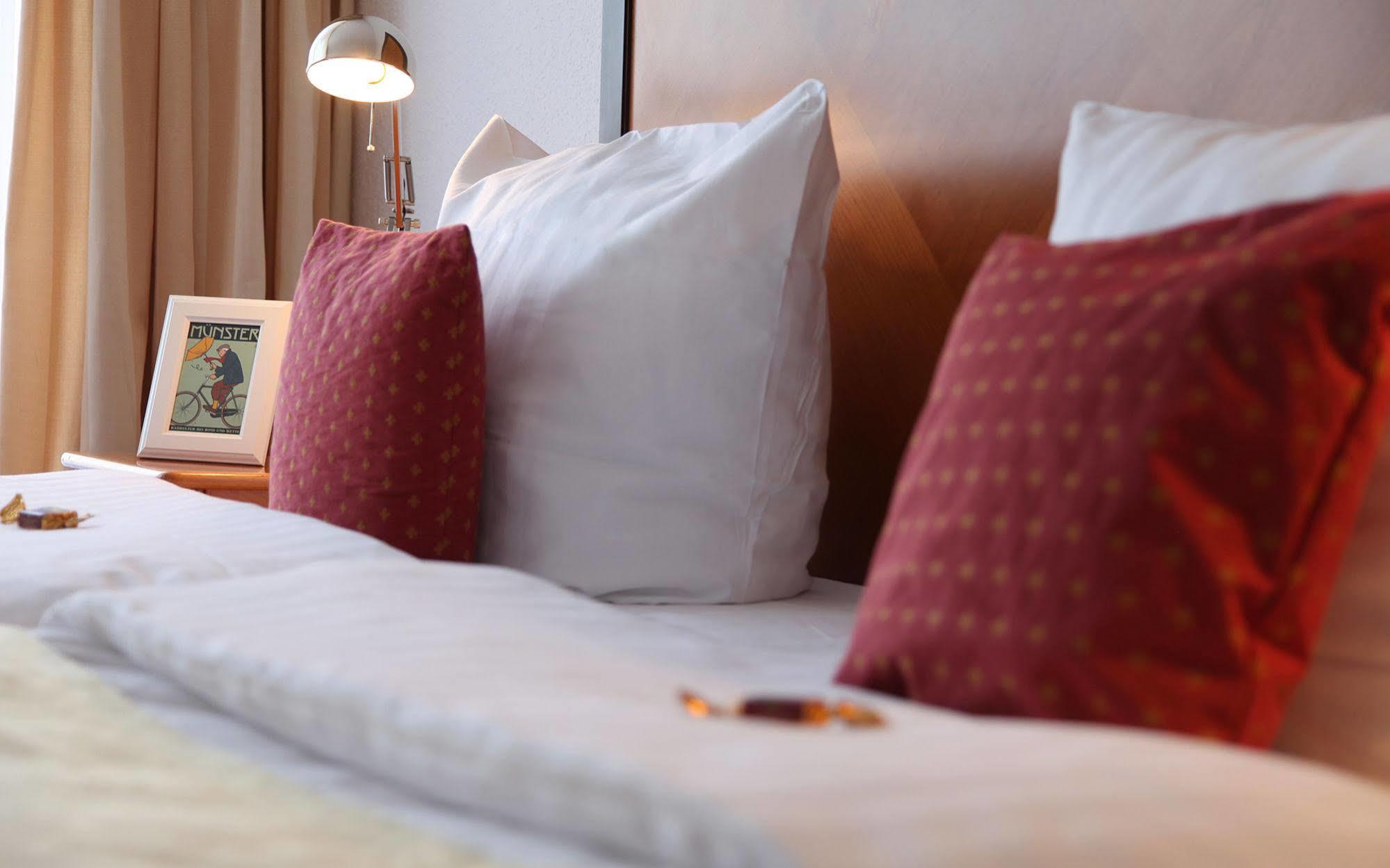 Cityhotel Amadeus Мюнстер Экстерьер фото