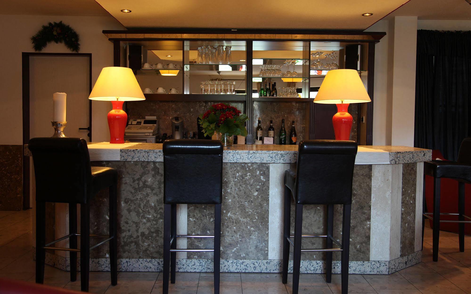 Cityhotel Amadeus Мюнстер Экстерьер фото